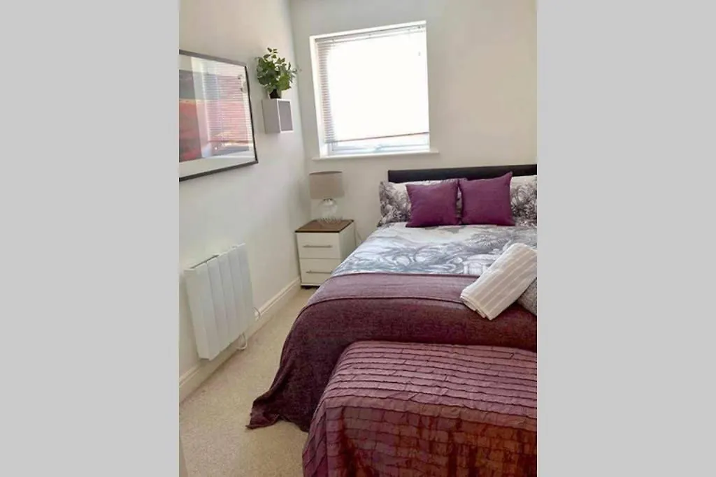 Chester City Centre Waterfront Apartment