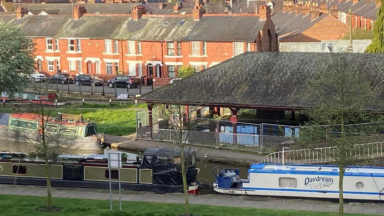 Chester City Centre Waterfront Apartment Royaume-Uni